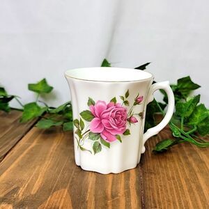 Royal Grafton. Tea Cup. Pink Rose. Vintage. Like New